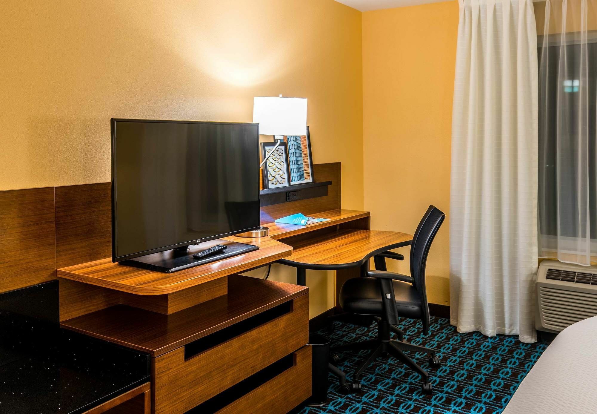 Fairfield Inn & Suites By Marriott Atlanta Фейрберн Экстерьер фото